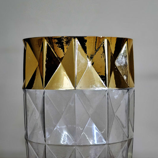 Crystal Crest White (Small Size)– Diamond-Cut Glass Vase